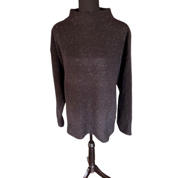 Well Worn Speckled Black Knit Sweater – Size M - Picture 2 of 7